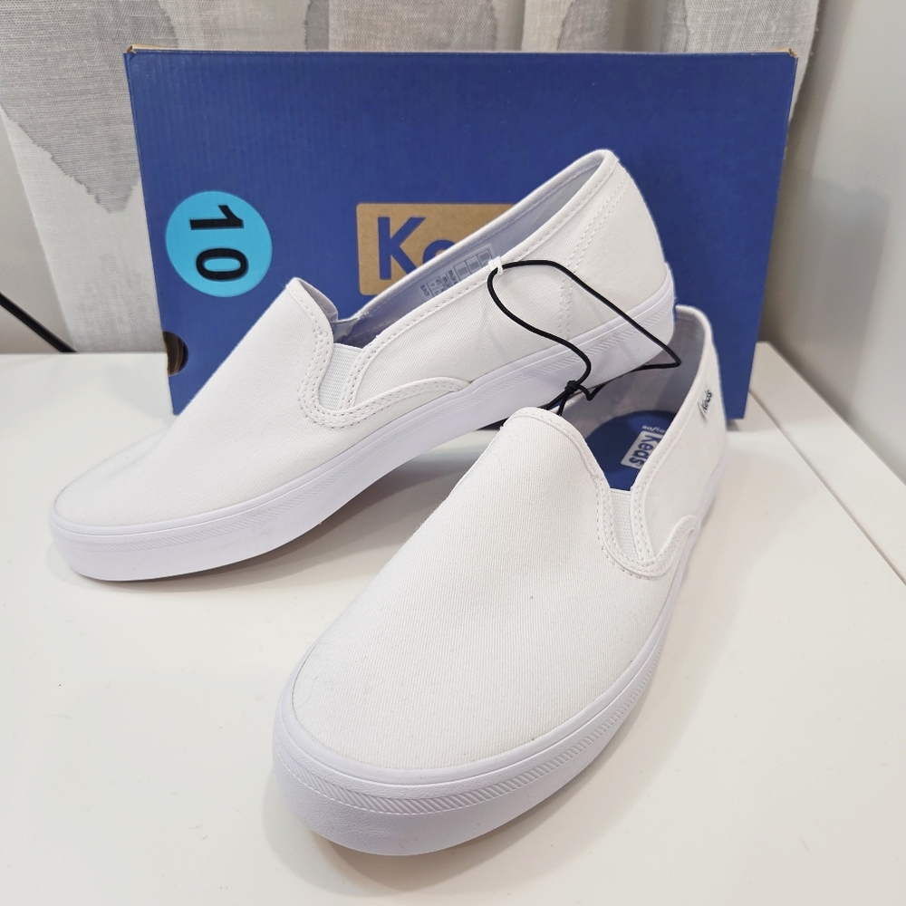 Keds White Slip On Canvas Sneakers New in Box Size 10